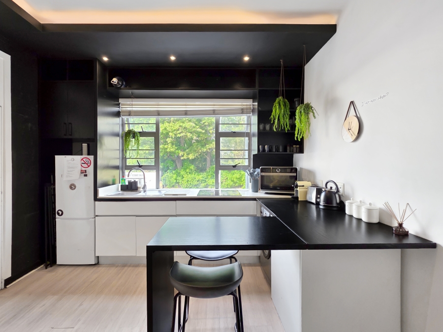 0 Bedroom Property for Sale in Sea Point Western Cape